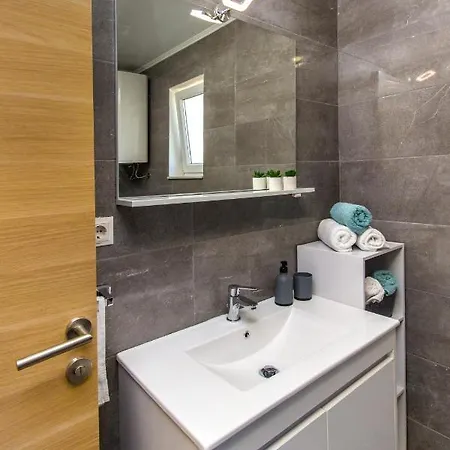 Lucia 別荘 ロゾヴァック