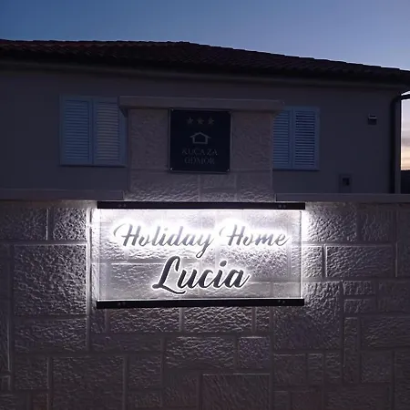別荘 Lucia
