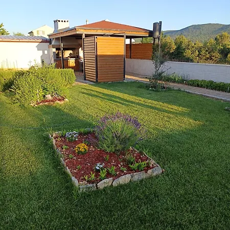 Lucia Vakantiehuis Lozovac