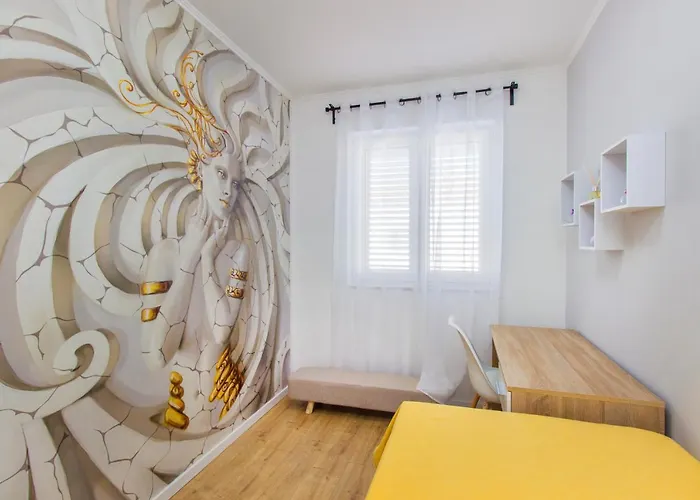 Lucia Tatil Evi Lozovac