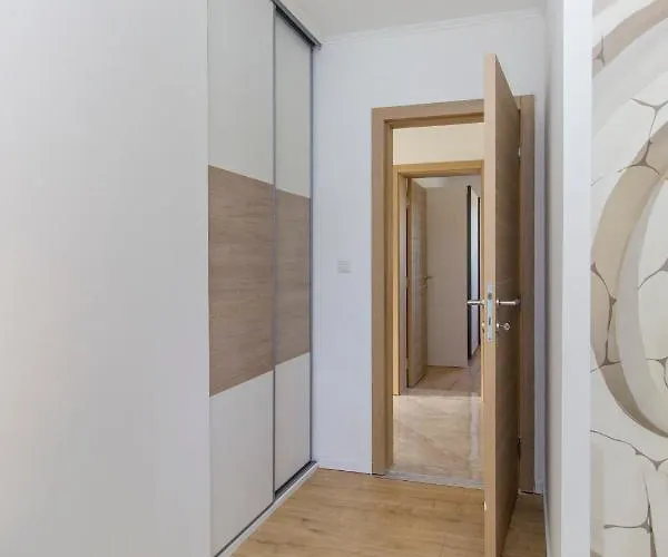 Lucia Holiday home *