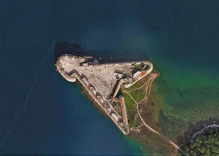 Holiday home Lucia Lozovac