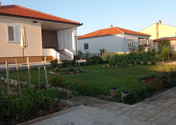 Ferienhaus Lucia Lozovac