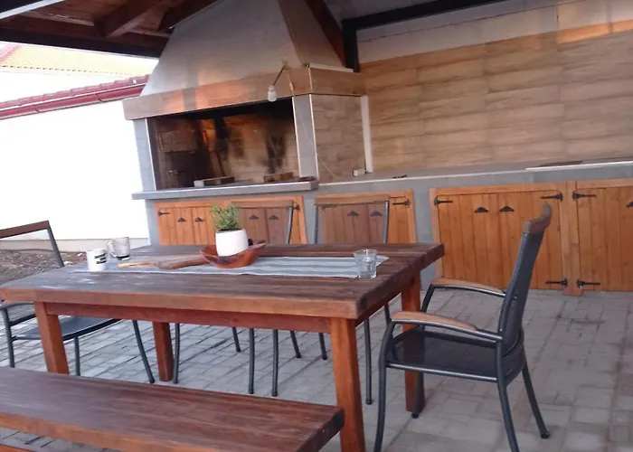 Lucia Holiday home Lozovac